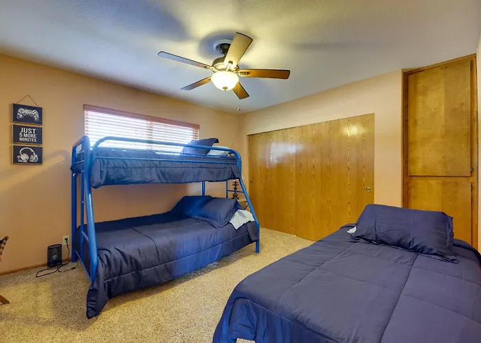 2 Mi To River, Mohave And Laughlin Casinos Holiday home